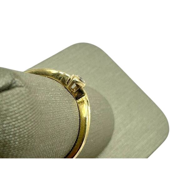 10K Yellow Gold & Diamond in Marquise Setting Ring (13175) - Picture 5 of 6